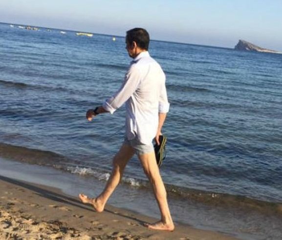 lascamaretas's tweet photo. @oscar_puente_ Y a otros con sentencia firme los dejan pasear por la playa.👇 https://t.co/sOuaQTvei7