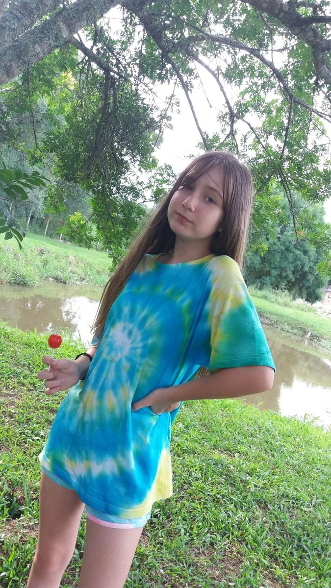 recepipek18's tweet photo. Você tiraria minha Virgindade??
(eu sou uma jovem de 13 anos)🫠   

◯ Sim  
◯ Não  
◯ Depende https://t.co/4A3msTUZQu