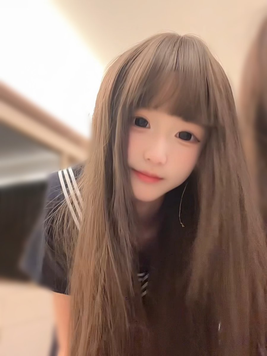 tLsCPpKG's tweet photo. 交給朋友好嘛  看着我你想幹嘛 https://t.co/MVTlZXqlnf