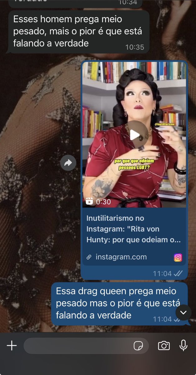 idea_of_feh's tweet photo. Eis que você sai da casa da sua mãe e pode retrucar quando ela manda vídeo de crente sendo homofóbica https://t.co/xZtiJGpVcx