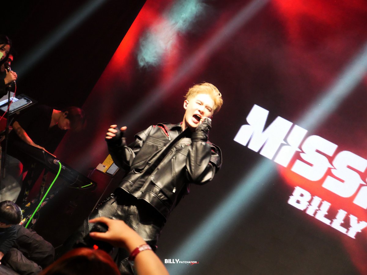 billy__official's tweet photo. @bbil1ypn บรรยากาศในงาน MISSING ACES BILLY CONCERT ♠️🃏

@bbil1ypn

MISSING ACES BILLY CONCERT  #MissingAcesBillyConcert
#BILLY32thBirthday
#bbil1ypn #star1ight 
#BillyPatchanon 
#BACEQUAD 
#บิลลี่ภัทรชนน https://t.co/HljFbGARP8