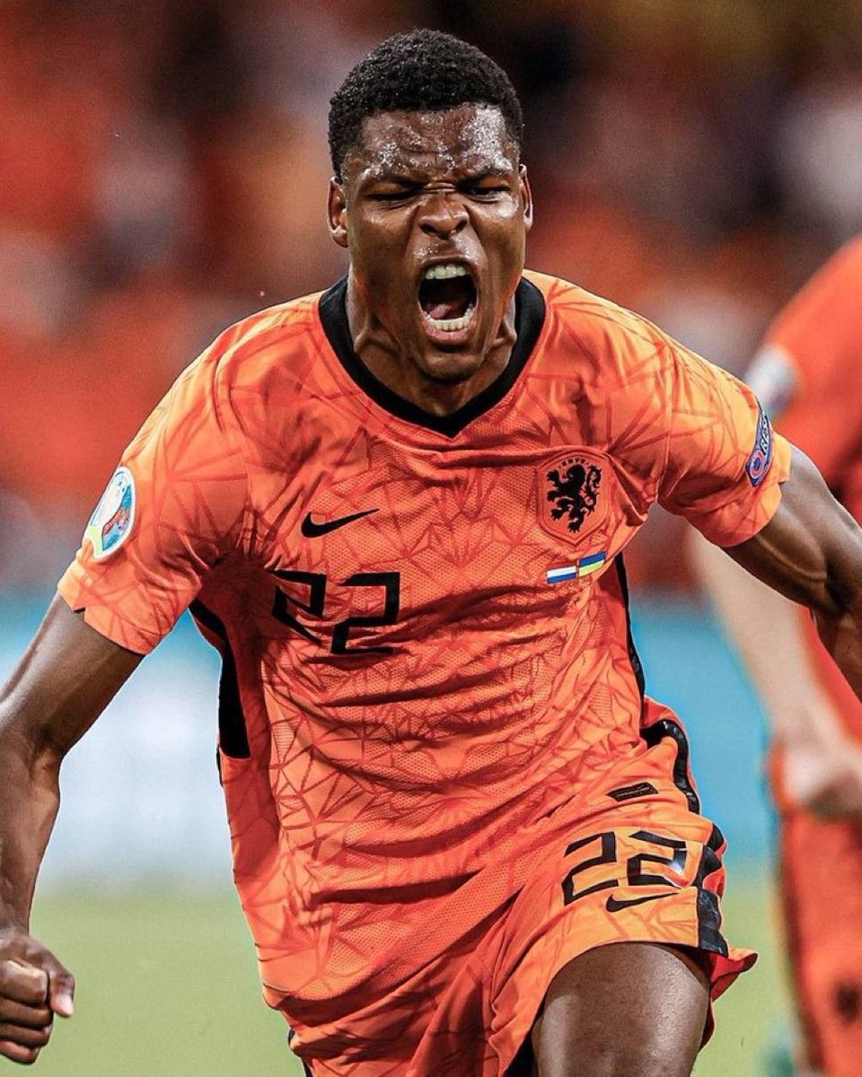 theMadridZone's tweet photo. 🚨 Official: Denzel Dumfries starts against Sweden. ✅ https://t.co/p68UEioMDr