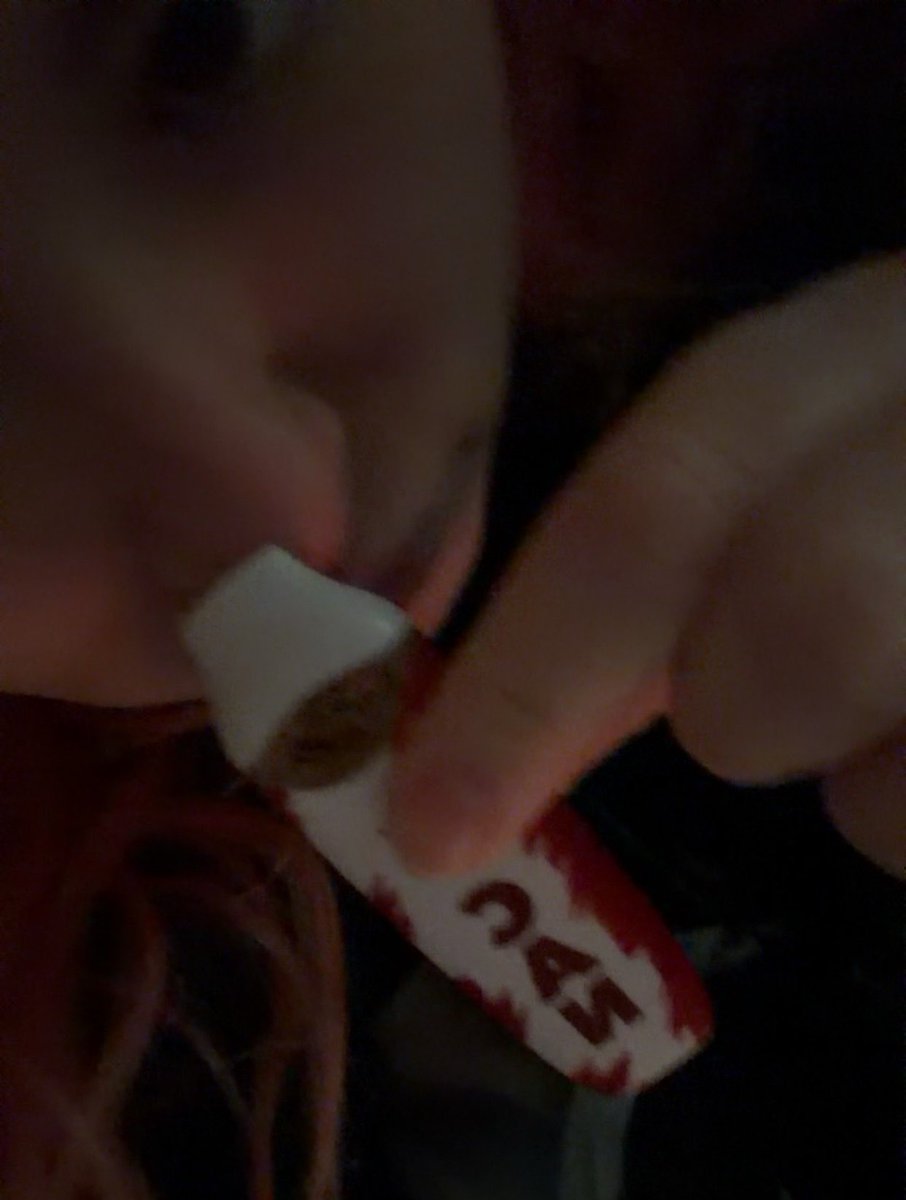snoopysrozanovs's tweet photo. smoking that shane hollander pen 🇨🇦 🚬🚬🚬🚬 https://t.co/oEQrXxo3HP