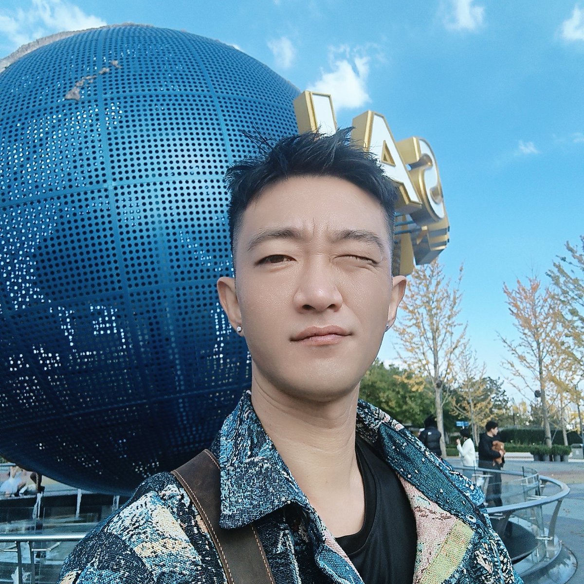 nice1069521's tweet photo. 阳光很足 眼睛已经很努力的睁开了 https://t.co/CR3yOk8Slx