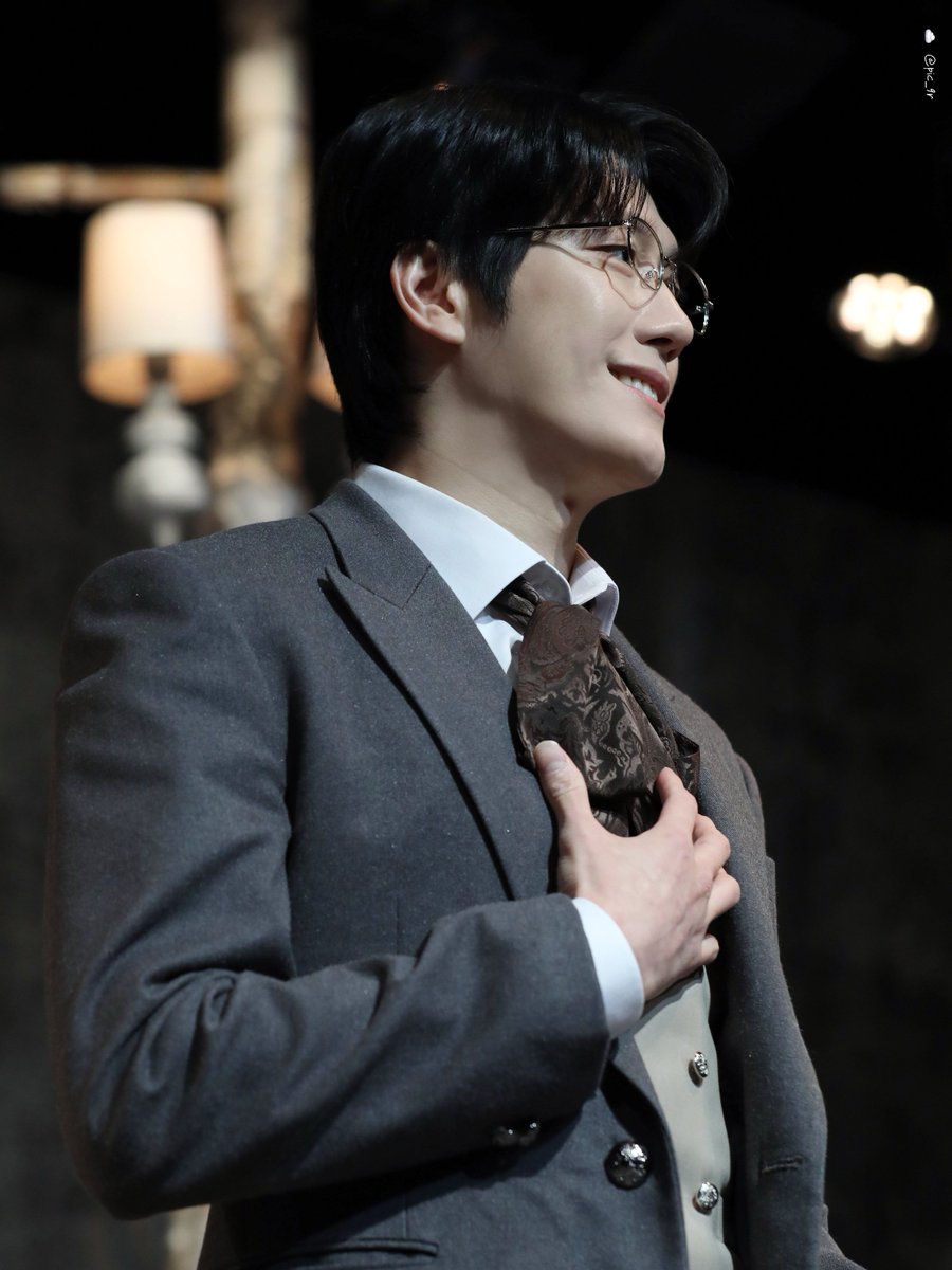 pic_9r's tweet photo. 260620 헤르츠클란
데미안의 고민 상담소 
#심수호 https://t.co/ZliTas5wh6