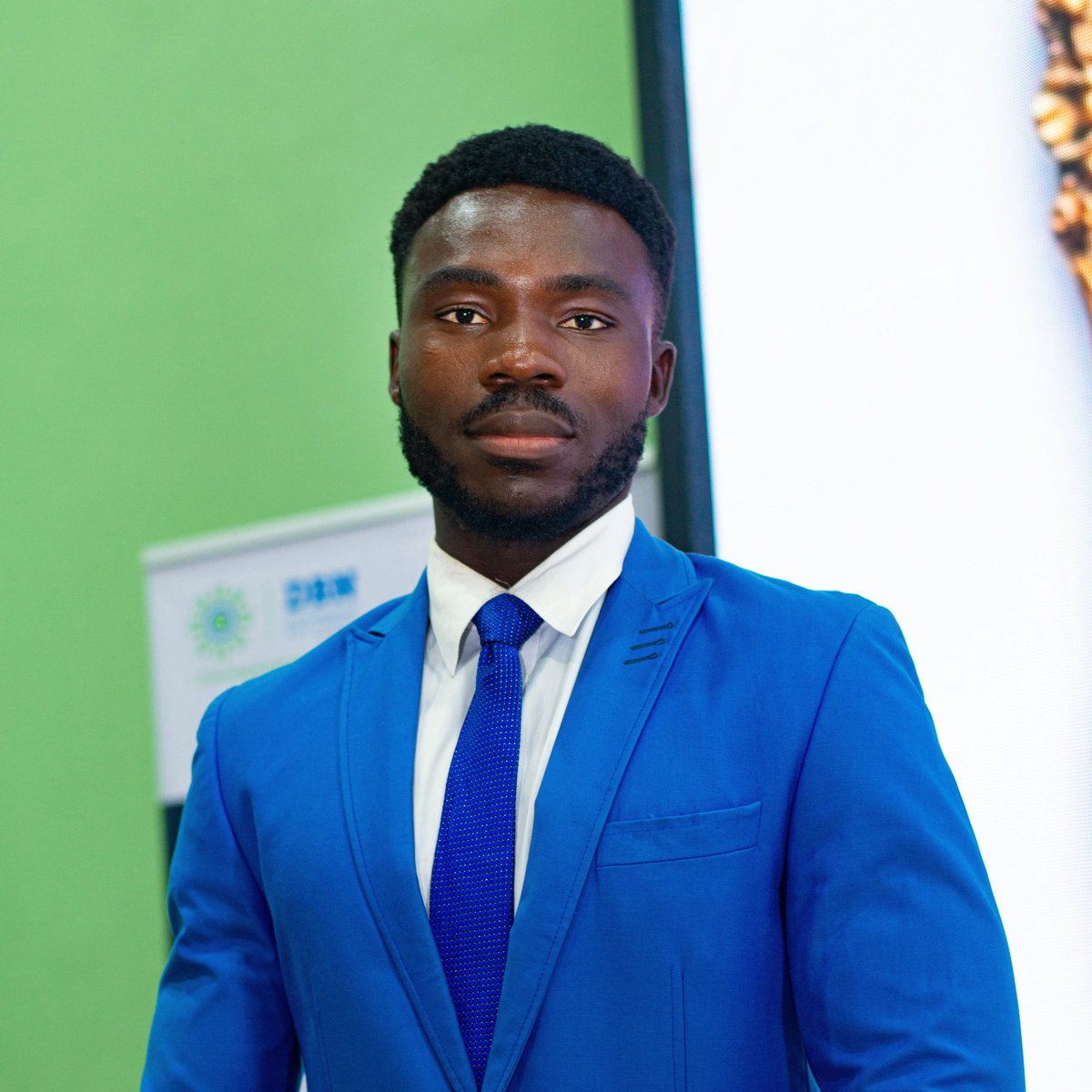 NwekeMoses13's tweet photo. 🏆 Honoured to be named the winner of the 2026 DBN Entrepreneurship Training Programme (ETP) Sustainability Award. 🏆

This milestone is not the destination; it's motivation to keep building solutions that expand energy access and create lasting impact.

The work continues. 🚀 https://t.co/t4yNv1KIk8
