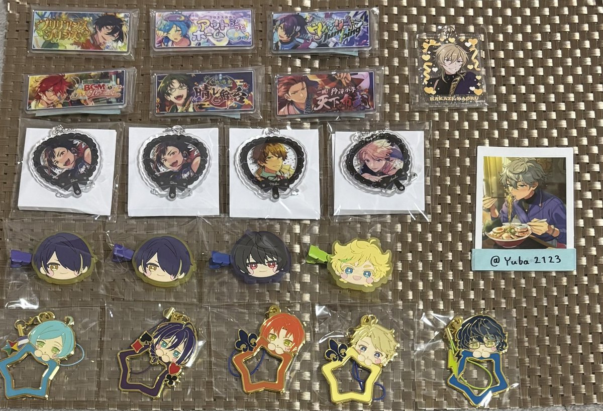 Yuba2123's tweet photo. 【交換・譲渡】あんスタ ラブレッツ スフィアライト 9thリングライト バナーコレクション 前髪クリップ みにコレうちわアクキー

譲𓂃 𓈒𓏸画像1~3
求𓂃 𓈒𓏸ALT記載額＋送料,
             前髪クリップ2泉1

✧ 郵送
✧ゆうちょ銀行、PayPay対応
✧纏めてのお取引優先

お気軽にお声掛け下さい.·˖* https://t.co/YDpOwIGml3