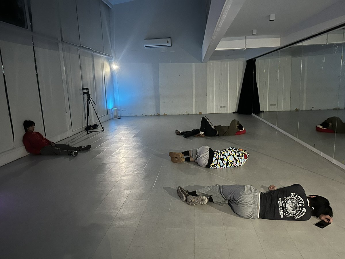 𝐋𝐢𝐥𝐥𝐲 𝐛𝐚𝐞𝐤 tweet media