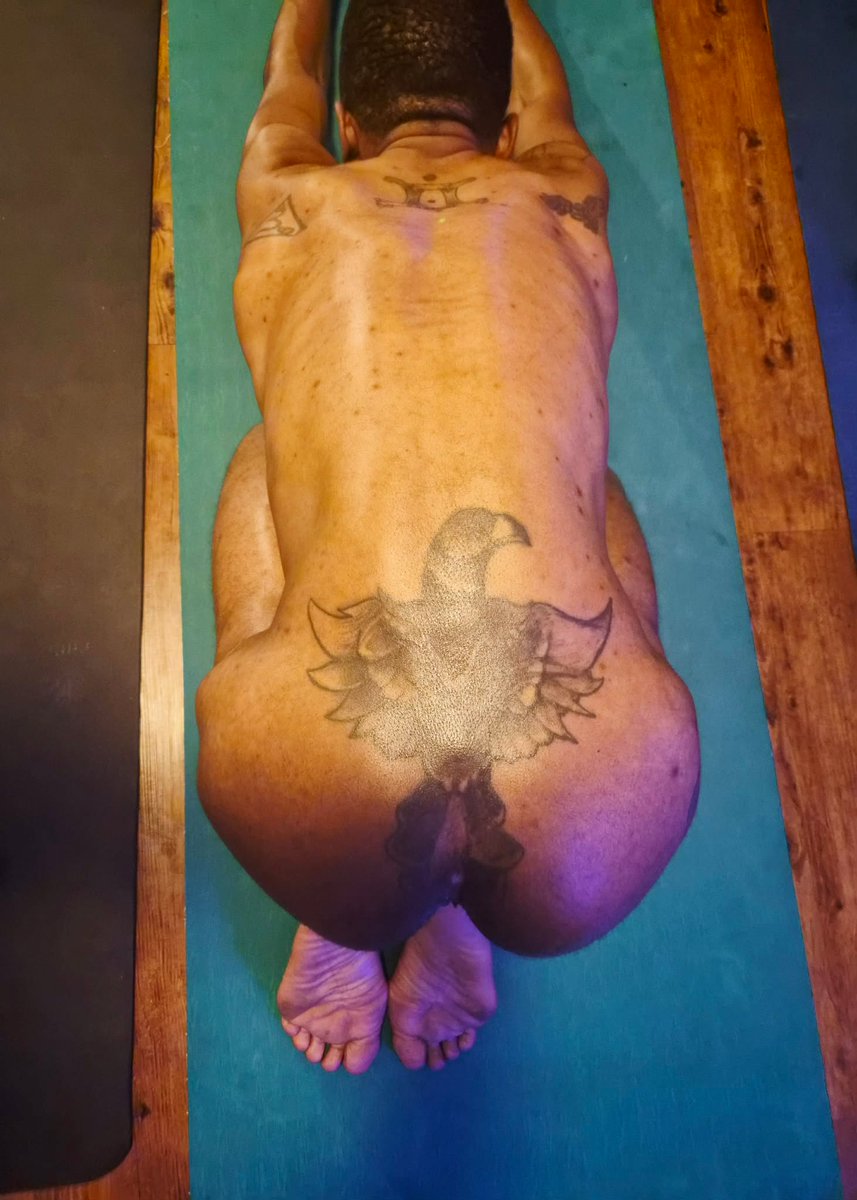FBNakedYoga's tweet photo. FREEBIRDS Black Men's Naked Yoga is about Self Love https://t.co/VBgMXLG3vt