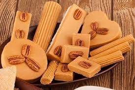 WLFZ22's tweet photo. @yutravellife Si, esos son de tamarindo, si quieres algo que sea diferente y tradicional, puedes probar:
Dulce de leche
Dulce con coco
Pepitorias
Alegrias entre otros https://t.co/8g8xq4MlJ6