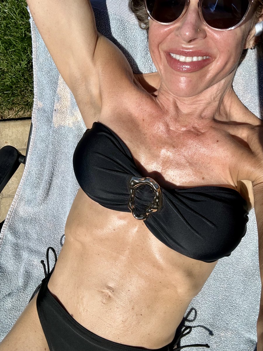 IronAngel23's tweet photo. Another beautiful day! ☀️❤️👊🏼 https://t.co/yILuhUg93t