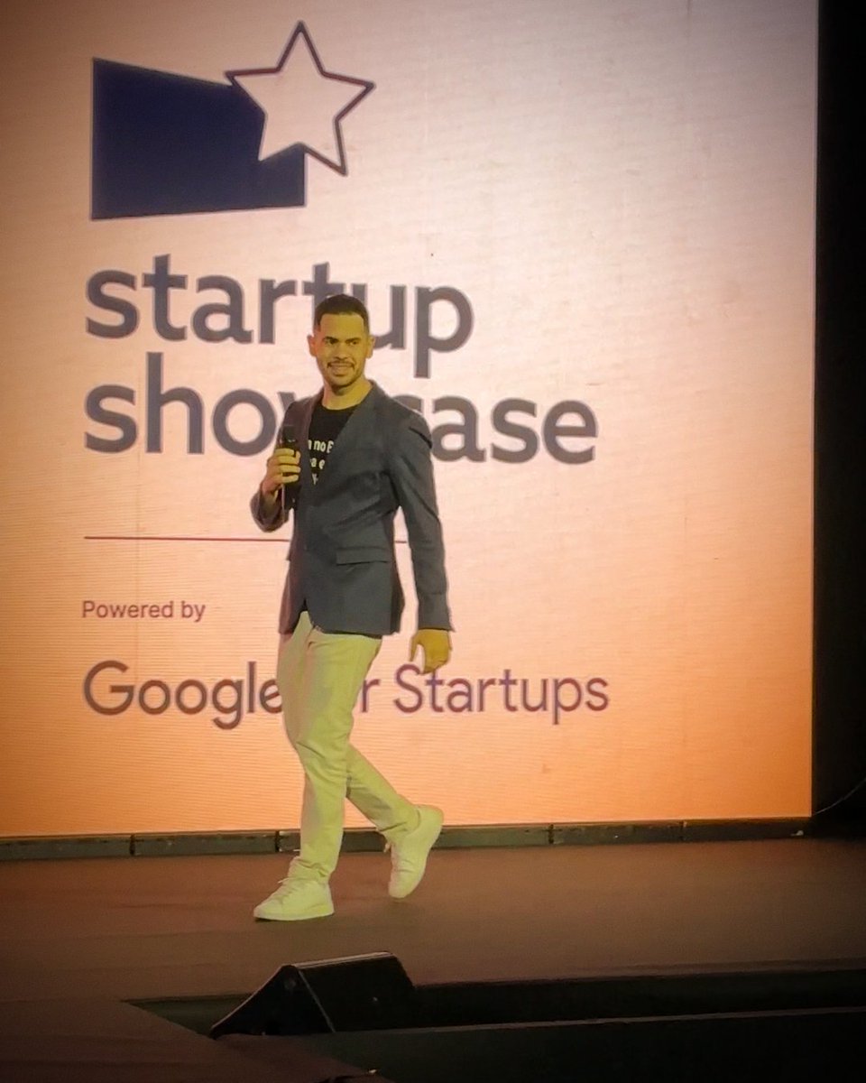 ovitorpio's tweet photo. Depois do Google Startup Showcase no #WebSummit Rio, uma coisa ficou ainda mais clara: vender no Brasil não deveria exigir uma operação financeira tão fragmentada.
A @troqpay nasceu para simplificar da cobrança Pix ao saque em reais ou dólar digital. https://t.co/9LmNNr5ToY