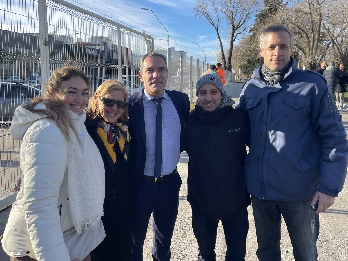 marcokeogan's tweet photo. Celebrando el Día de la Bandera con este EQUIPAZO.

Más que feliz de pertenecer.

Gracias, gracias, gracias por tanto @AgusMarchen_, @agustin_neme, @emilianogiri 🇦🇷💛 https://t.co/tdGAWruzh5