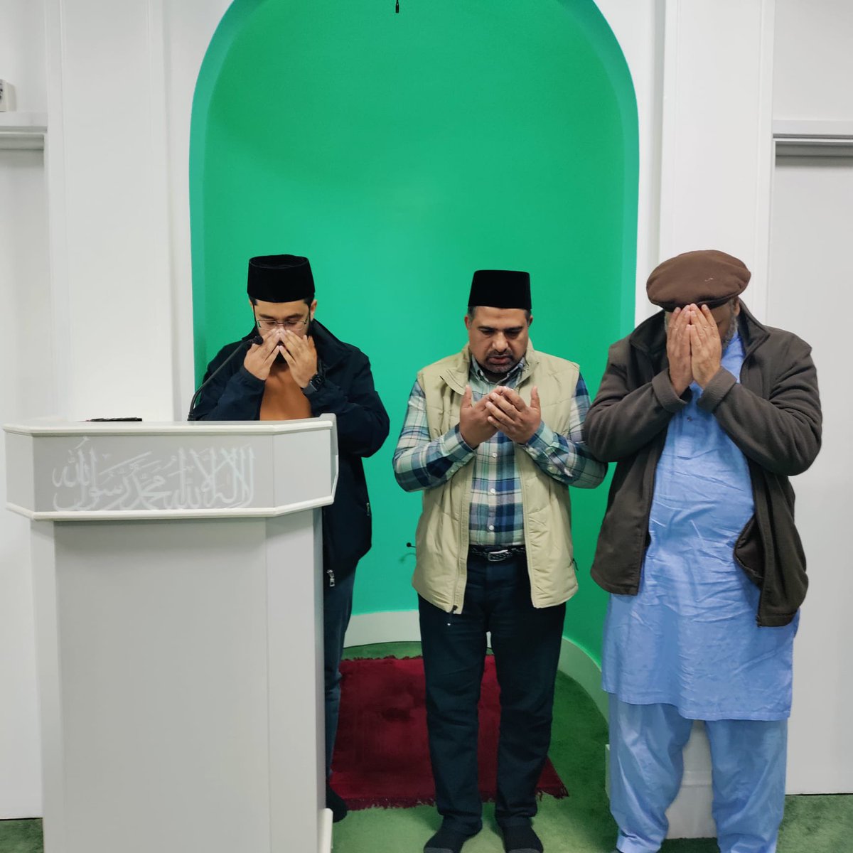 Imran_A_Khalid's tweet photo. By the grace of Allah, a few weeks ago another brother from a Sunni Muslim background had the blessed opportunity to accept Islam Ahmadiyyat. May Allah strengthen his faith and make him a sincere and steadfast member of the Jama’at of the Promised Messiah(as). Ameen #trueislam https://t.co/Wcwasiy4iv