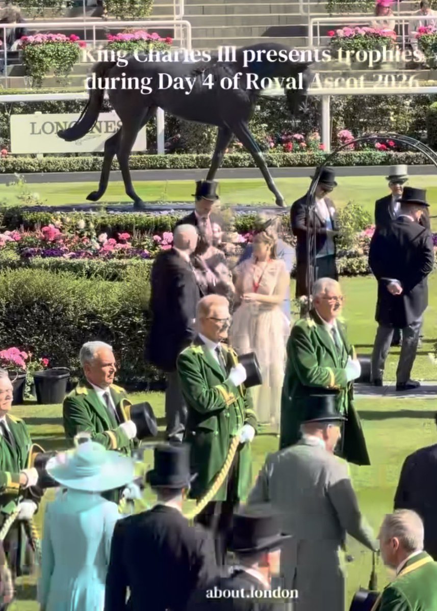 Cathy57600977's tweet photo. #Thesetwo 
Yesterday, Camilla accompanied Charles to present the Coronation Stakes trophy, and today, Charles accompanied Camilla to present the Queen Elizabeth II Jubilee Stakes trophy 🫶🫶 https://t.co/3jivasTVHB