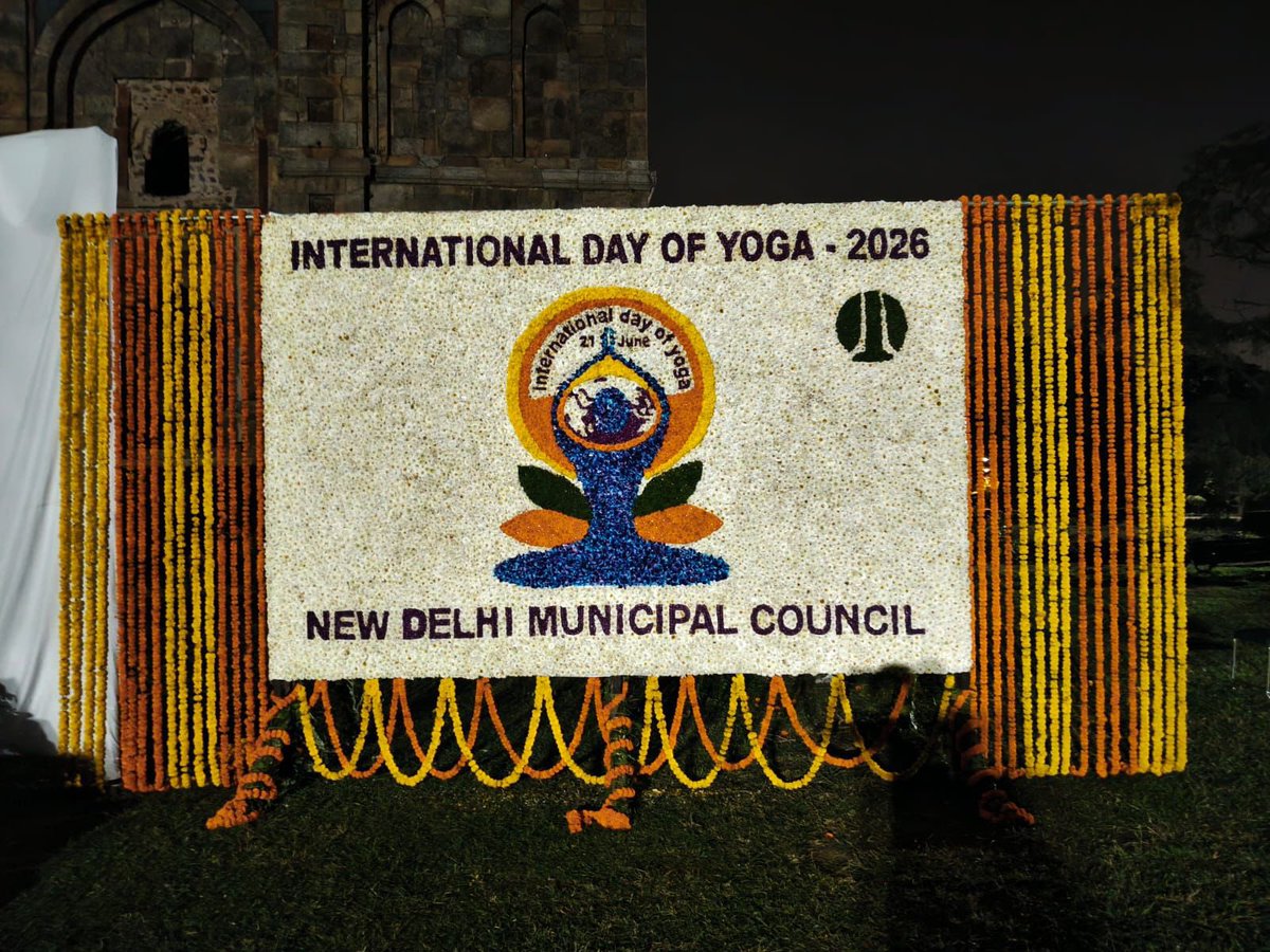 DocSumit6's tweet photo. A beautiful floral board put together by @tweetndmc to mark International Yoga Day 2026.  
Celebrating wellness, balance, and nature together 
#InternationalYogaDay2026
#YOGAFORONEEARTHONEHEALTH 
#NewDelhiMunicipalCouncil https://t.co/R4AjDN2Psl