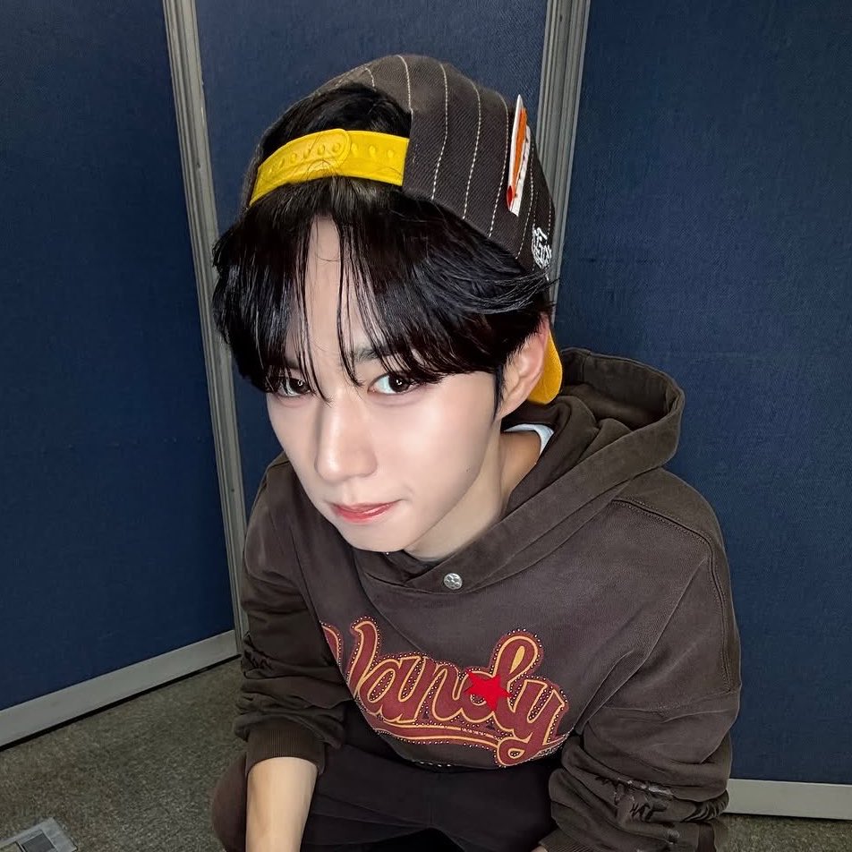 jjunme_1120's tweet photo. 장꾸(?)준서를 모아 보면 더더욱 귀욥다 ◠‿◠ https://t.co/MLMWjWcvJH
