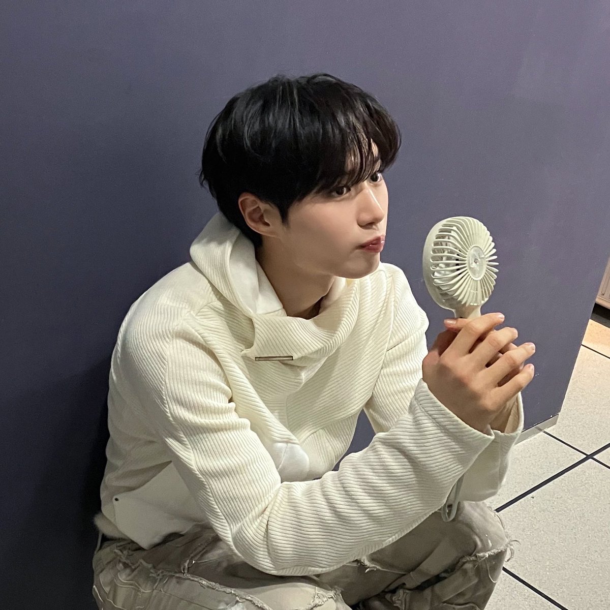 jjunme_1120's tweet photo. 장꾸(?)준서를 모아 보면 더더욱 귀욥다 ◠‿◠ https://t.co/MLMWjWcvJH
