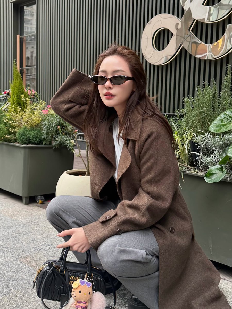 _01091990's tweet photo. คือแม่รู้นะว่า แบมบี้ 🦭
ยิงปืนแม่นมากแค่ไหน
แต่ครั้งนี้ แม่ไม่ยอมค่ะ 
แม่จะหลบกระสุนของหนูให้ได้
55555🤭
แฟนของหนูสร้างเรื่องความหล่อให้แม่ๆอีกแล้ว🩵🩷🤍 https://t.co/UuF4pLJzZ5
