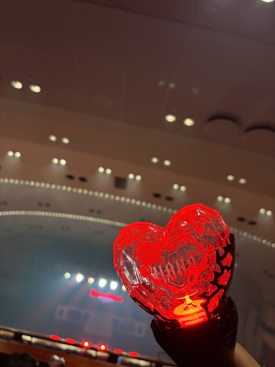 yu_0627__'s tweet photo. パシフィク横浜DAY2🌹

最高こうだったその一言に尽きる❗️
MCのギャップがエグい❤️‍🔥

#HANA #BorntoBloom https://t.co/2fYP47RZyY