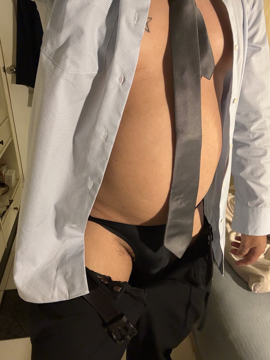 dubby3210's tweet photo. 如果上班穿這件 https://t.co/rIqLJZSmYt