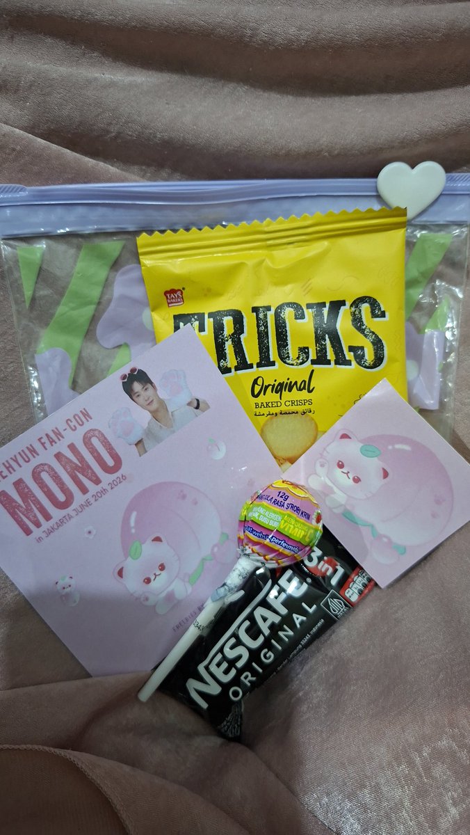 spoilkitten's tweet photo. Thank you for the freebies, kak 💖✨️ @fifiedlina https://t.co/wAatiO8J0p