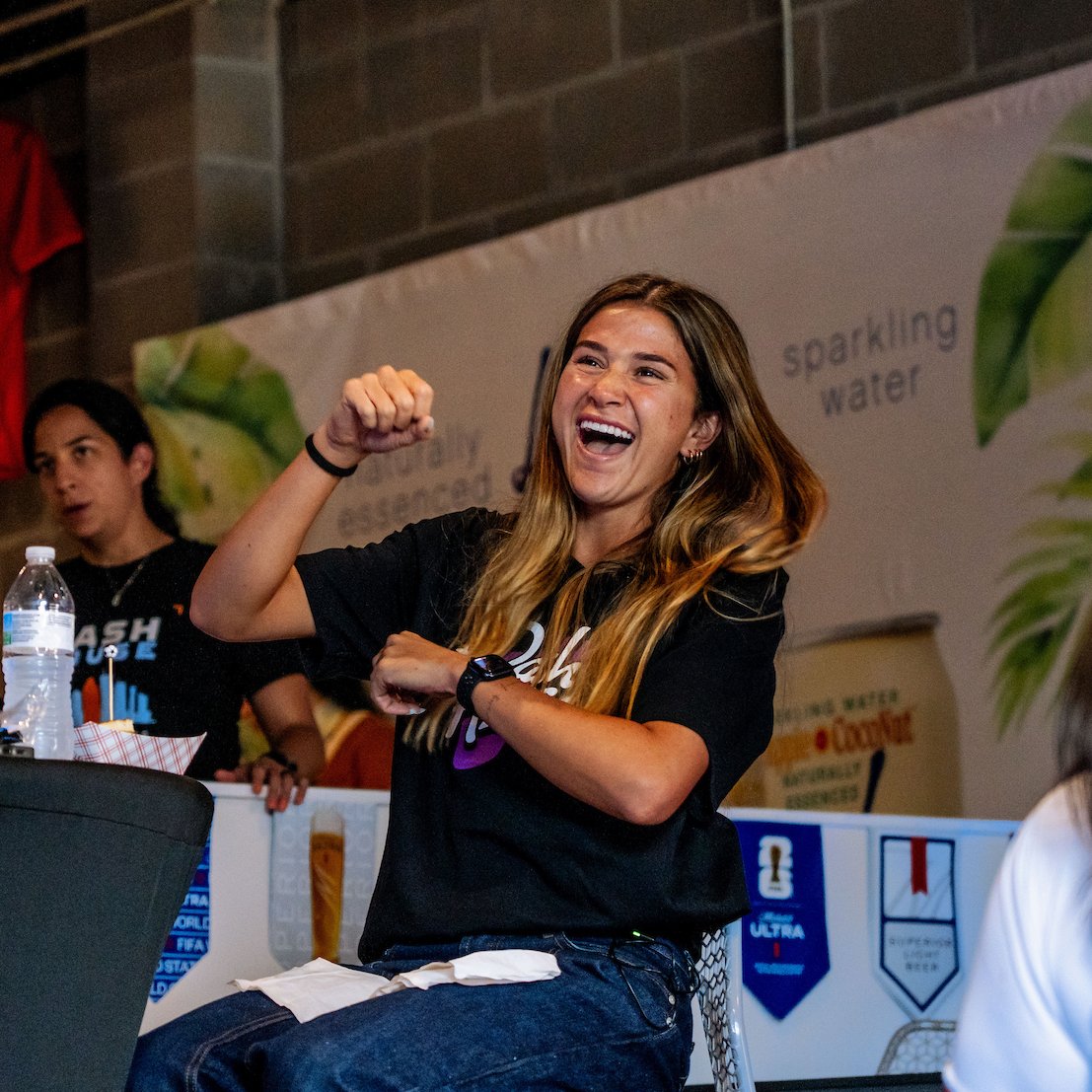 HoustonDash's tweet photo. Enjoying all this summer soccer with @lacroixwater ! 🫧 

Last week's Dash House winners won a private USMNT watch party with Maggie Graham yesterday 🇺🇸 https://t.co/0HuG76eHpX