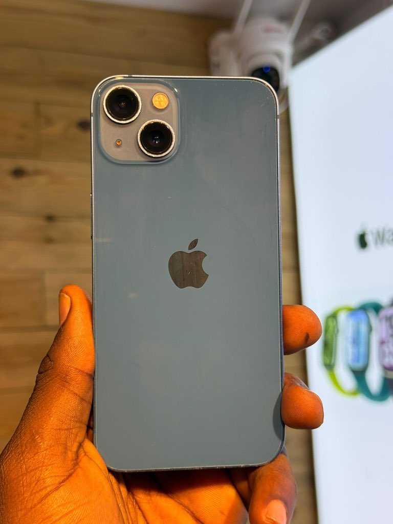 ProwlGadgets's tweet photo. Hot take: The iPhone 13 is still one of the best buys in 2026.

A simple battery swap and it feels premium all over again. Unless you need the latest features, the value is hard to beat.

Still rocking a 13 or have you upgraded? https://t.co/ZKcsNMRYom