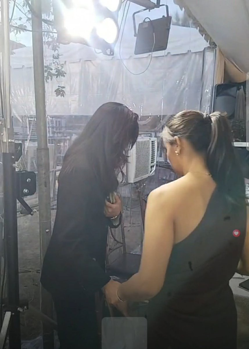 caitbei_414's tweet photo. yes cait, saan ang kamay? 🤭❤️ https://t.co/uk9XuaWukb