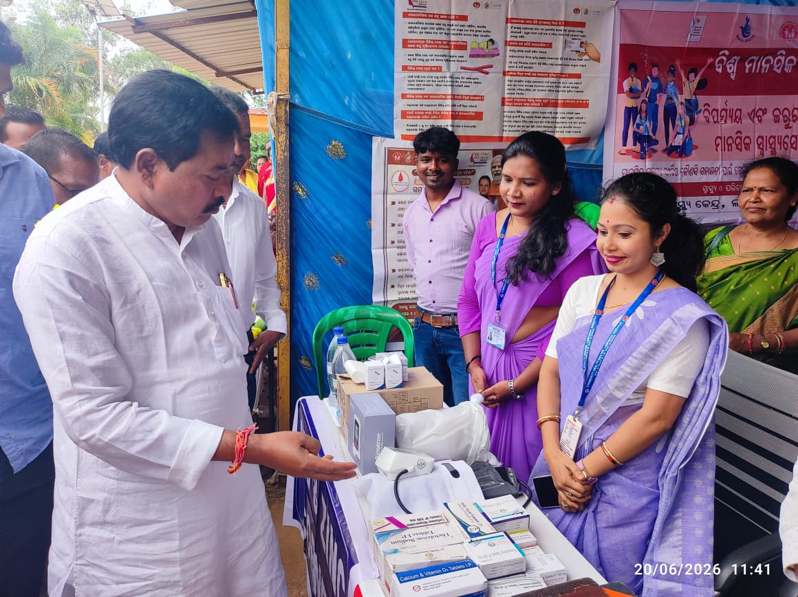 BDOLamtaput's tweet photo. In the occasion of Bikash ra dhara Odisha sara, the chief guest and other guest of honour visited the exhibition room and different stalls of line department. Further distributed different govt benefits to beneficiaries @dmkoraput @ZP_Koraput @PRDeptOdisha https://t.co/gfhUnmfmj3