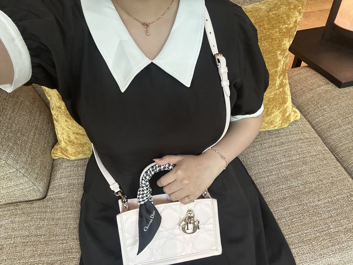 slt9v8's tweet photo. 母と出かけた日🥭 https://t.co/KWnGWM3WK8