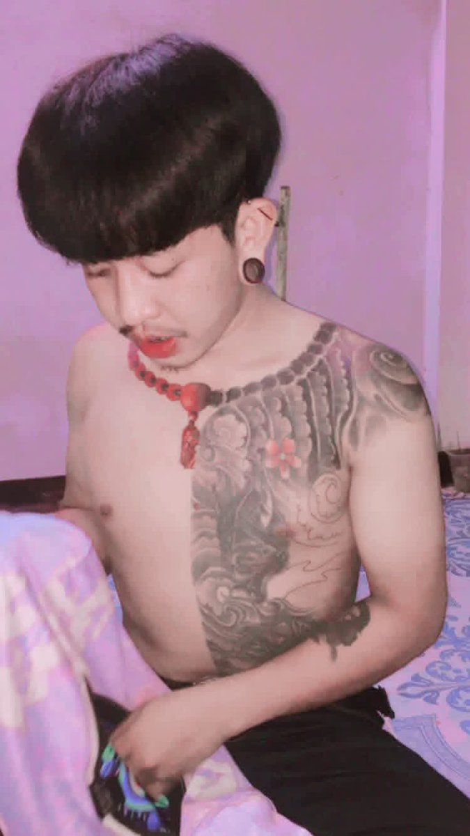 แม็ก สเมิร์ฟ tweet media
