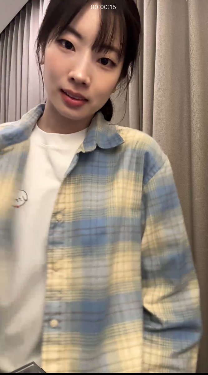 danz4dub's tweet photo. DAHYUN bble live!!! 😍 https://t.co/1F4PZwBIvr