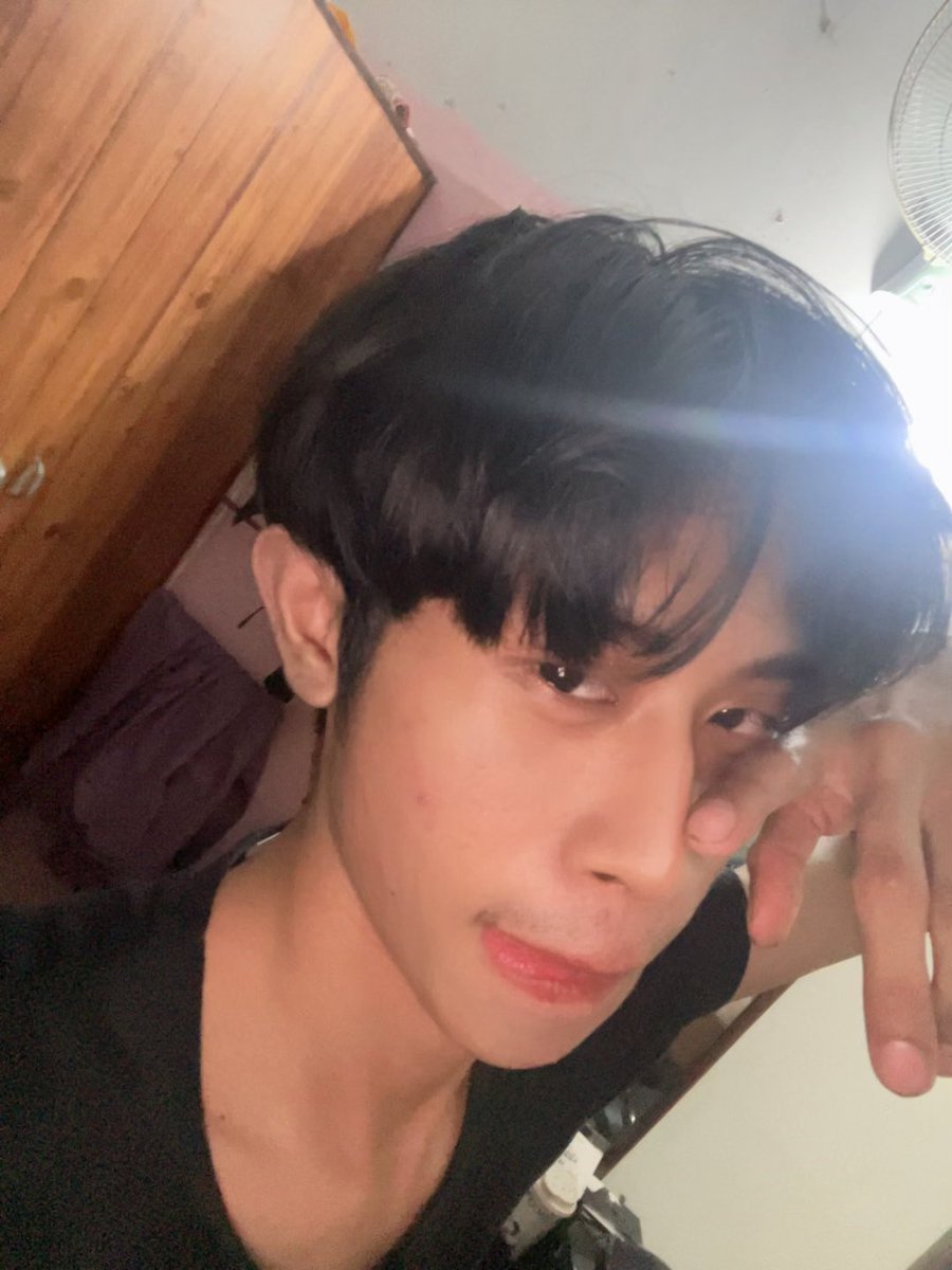 jjaeyuh's tweet photo. tbh i need a haircut sm https://t.co/fJfMcEGnrz