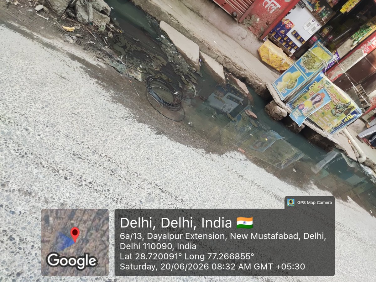 AskCockroach's tweet photo. Sewer overflow in Sadatpur Gali no 5, Transfarmer vali gali, pechanpatra vali gali. 

@MCD_Delhi @CPCB_OFFICIAL @CAQM_Official https://t.co/e25gBm83Oa