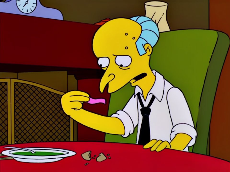 Data_Simpsons's tweet photo. "Encontrarás el verdadero amor el día de la bandera" https://t.co/pBzDY3VDzP