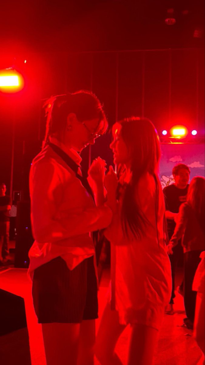 mintthisharr's tweet photo. ขออนุญาติเก็บตก555555 เพิ่งมีเวลามานั่งดูรูปป ไปมาปีที่2แล้ววว #gmmtvouting2026
สนุกมาก แต่ปีหน้ากลับห้อง4ทุ่มเท่านั้น! https://t.co/lsb0JTG82N
