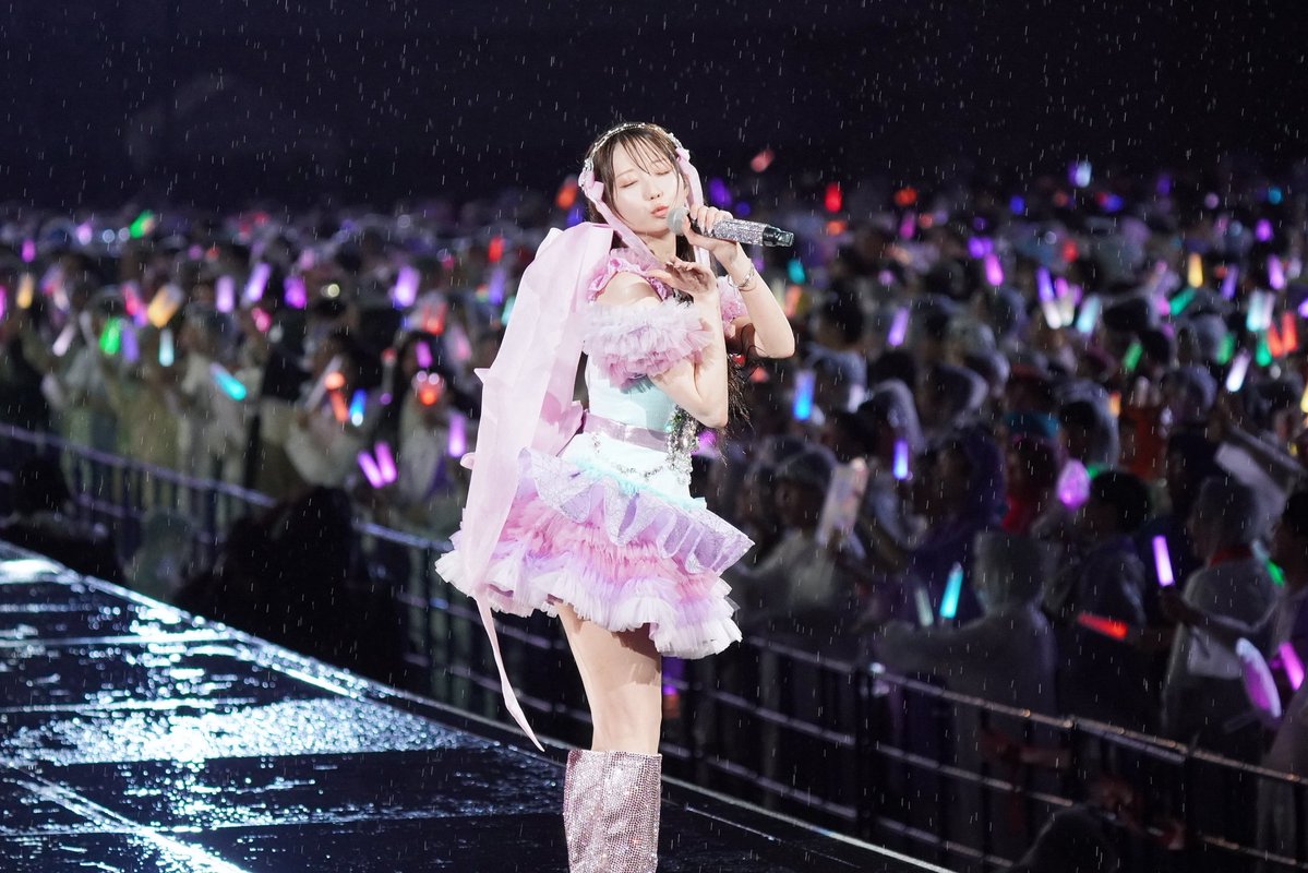fatj_ho's tweet photo. 大好きなみりにゃからのチュウ、
確かに受け取りました٩꒰ ˘ ³˘꒱۶~♡

初めての撮影席、本当に忘れられない体験でした📸✨

みりにゃも「なんでここにいるの！？」って、私と同じくらいびっくりしたかな？(つд⊂)

明日の席は通路横

やっとカメラを置いて、みりにゃのパフォーマンスに集中できる(*•̀ᴗ•́*)و ̑̑

@otani_emiri 

#大谷映美里