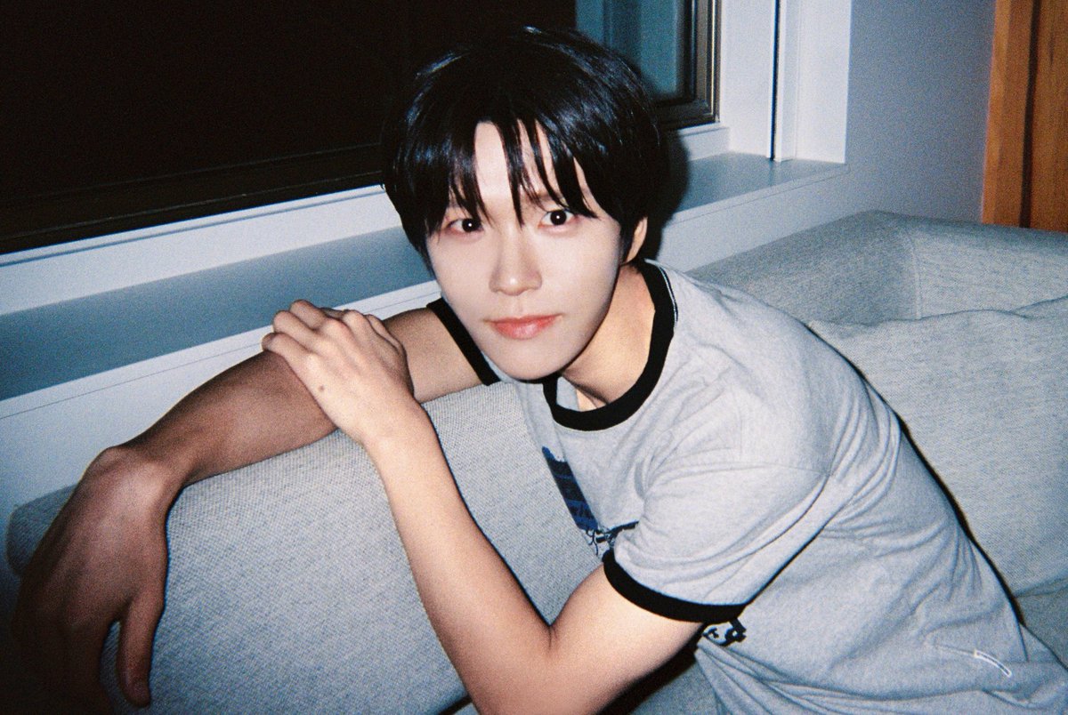 shinerenle's tweet photo. happy birthday sayangkuu 🫶🏻💞
      I'm glad to know you as my favorite person<3 I hope you are always happy whenever n wherever u are, I'm always proud of you daeng! u always make me happy with ur silly behavior, and I really love it.
                  🌳 made with Love <3 https://t.co/0GK9oWDCYi