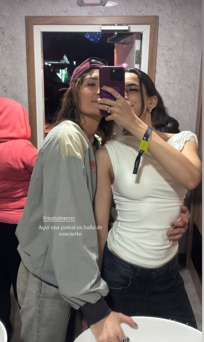 bstofterminator's tweet photo. Tan lindas 🥰❤️ https://t.co/FZBCQJvrQN