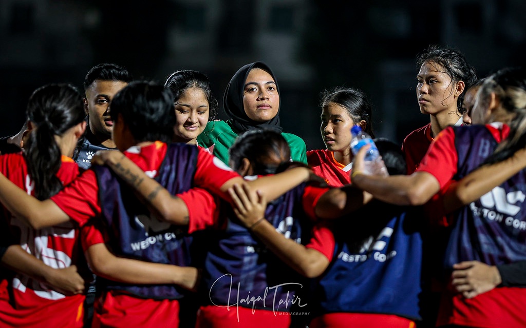 Fikalaaa's tweet photo. 📸 : @ heinkel.heinz
shrek kit debut vs Tampines Rovers FC https://t.co/madumiZY8I