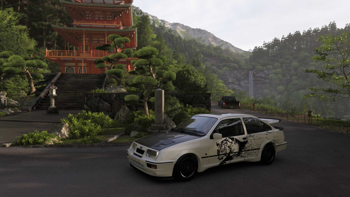 bad_carrot's tweet photo. 【Forza Horizon 6】2026/06/21
デイリーイベント【ズーム大社】。1980年代のFORD。
「那智大社の滝」の場所を忘れている方がいらっしゃるかもしれないので、ココです。タイミングによっては、込み合います。
#ForzaHorizon6 #FH6 https://t.co/sEixQFvCtE