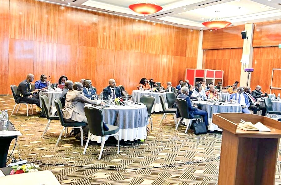 RwandaEmergency's tweet photo. 𝗧𝗛𝗘 𝗧𝗥𝗜𝗣𝗔𝗥𝗧𝗜𝗧𝗘 𝗠𝗘𝗘𝗧𝗜𝗡𝗚 𝗢𝗡 𝗧𝗛𝗘 𝗩𝗢𝗟𝗨𝗡𝗧𝗔𝗥𝗬 𝗥𝗘𝗣𝗔𝗧𝗥𝗜𝗔𝗧𝗜𝗢𝗡 𝗢𝗙 𝗥𝗘𝗙𝗨𝗚𝗘𝗘𝗦 𝗙𝗥𝗢𝗠 𝗧𝗛𝗘 𝗗𝗥𝗖 𝗧𝗢 𝗥𝗪𝗔𝗡𝗗𝗔 𝗔𝗡𝗗 𝗙𝗥𝗢𝗠 𝗥𝗪𝗔𝗡𝗗𝗔 𝗧𝗢 𝗧𝗛𝗘 𝗗𝗥𝗖.

From 20 - 21 June 2026, delegations from the Republic of Rwanda, the Democratic Republic of Congo, and UNHCR are meeting in Addis Ababa, Ethiopia, to discuss the voluntary repatriation of refugees hosted both countries.

The technical discussions will be followed by a High-Level Ministerial Meeting scheduled for 22 June 2026.