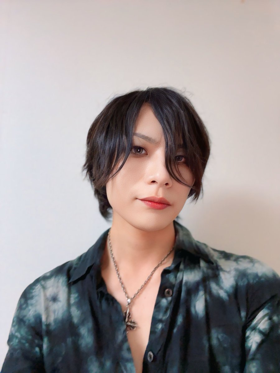 Wight_gt310's tweet photo. ストロベリーフィールズさんでライブでした！
#バンド　#愛知　#visual https://t.co/e9gZPnwCdA