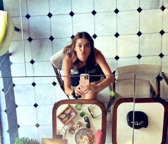 Latifmylove2's tweet photo. Afra Saraçoğlu continues to show strength, talent, and dedication in every project she takes on. Instead of negativity, let’s choose kindness, fairness, and appreciation for her work and artistry 🤍

#AfraSaraçoğlu https://t.co/2QJiryf1FU