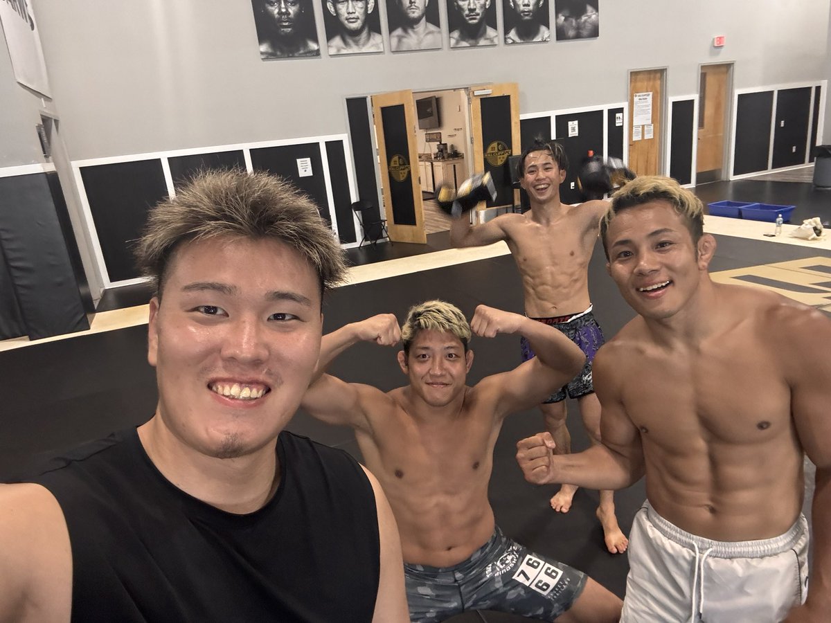 今日は軽く自主トレ 日本チーム🇯🇵 よろしくお願いします🤲