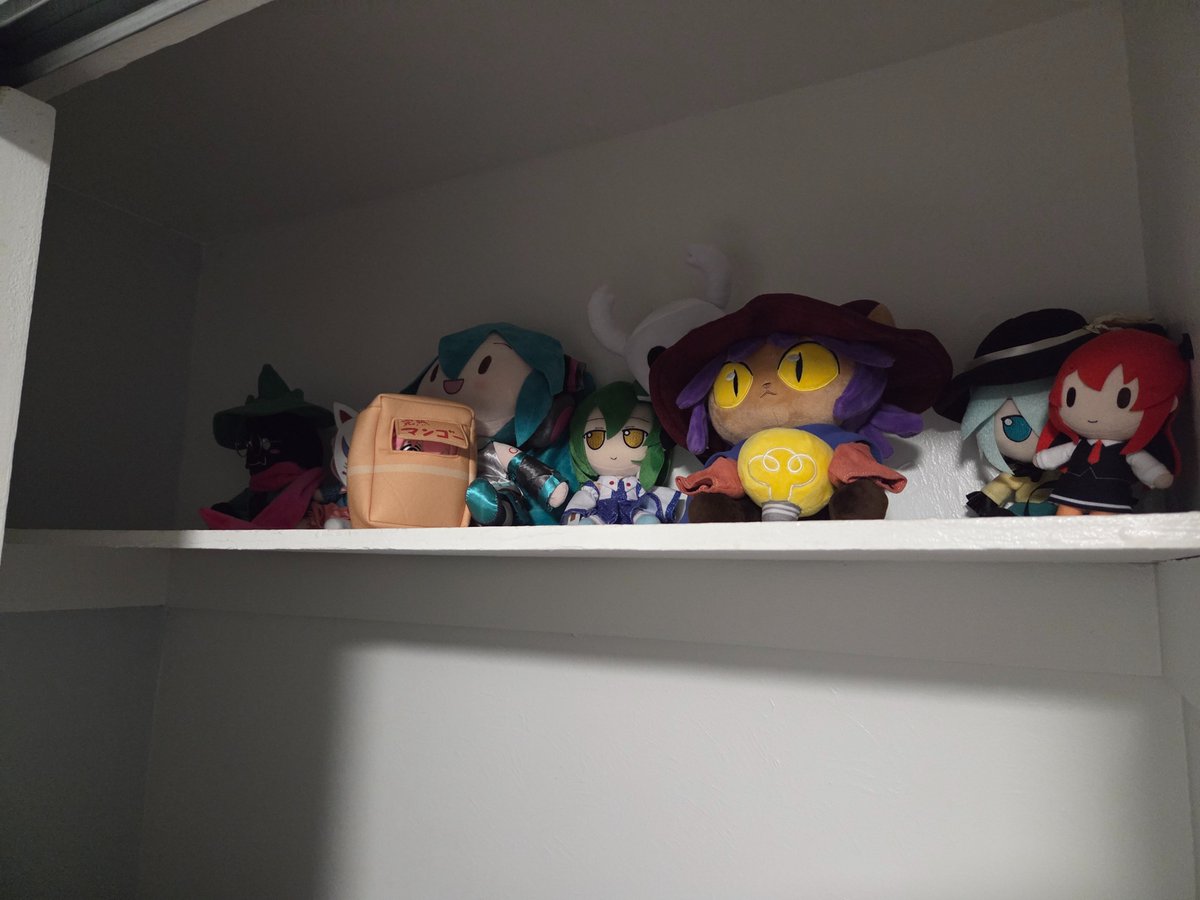 ishowbullets's tweet photo. look at how many friends niko made all these years! https://t.co/NCK1tvXvAs