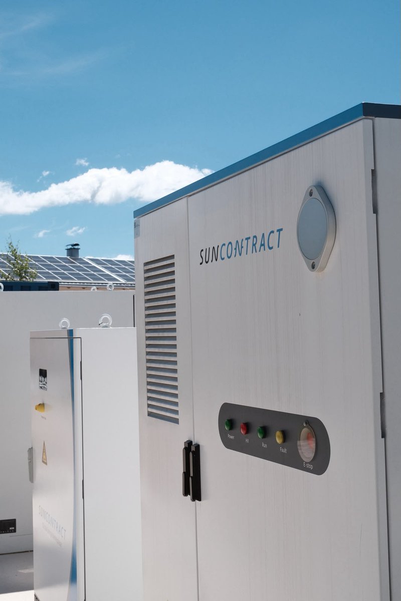 sun_contract's tweet photo. Sun, good food, and a football match that went to the final whistle โฝโ๏ธ Our team picnic had it all โ plus a guided tour of our energy lab in Zavrate, courtesy of CEO Gregor Novak. Mind. Blown. ๐คฏ
#SunContract #TeamSpirit https://t.co/oRBKlVy7oX
