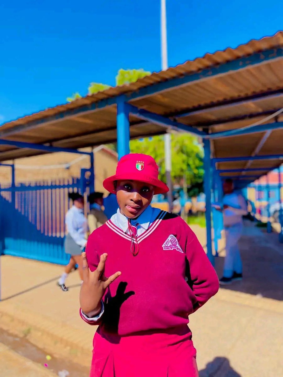 Am_Blujay's tweet photo. MISSING CHILD
Lindokuhle Mhlungu
Last seen: 18 June 2026

The young girl was reported missing in Orange Farm.

Last Seen going to Orange Farm Police Station

Anyone with information on the whereabouts of this child is urged to contact:

076 116 5634 https://t.co/zJ4CR29R75