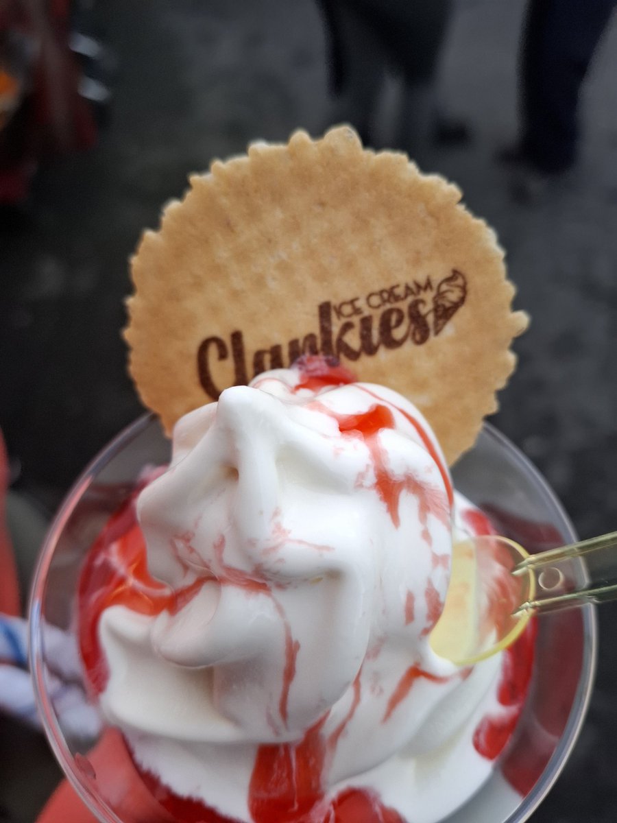 newryscouts's tweet photo. Our #Scouts ⚜️ enjoyed a night's camping 🏕 and some Ice Cream  Sundaes from #ClarkesVIVO 🍧 🏕🔥 &amp; Burgers from #BairdsButchers 🍔 before doing a litter pick 🚮 @NewryLions kilbroney vintage car rally 2026 🎵🎪🍦🚶‍♂️🏎🚘♻️ #givingback #greatoutdoors #scouting #SkillsForLife  🏕️⚜️ https://t.co/TTsPa7HFXx